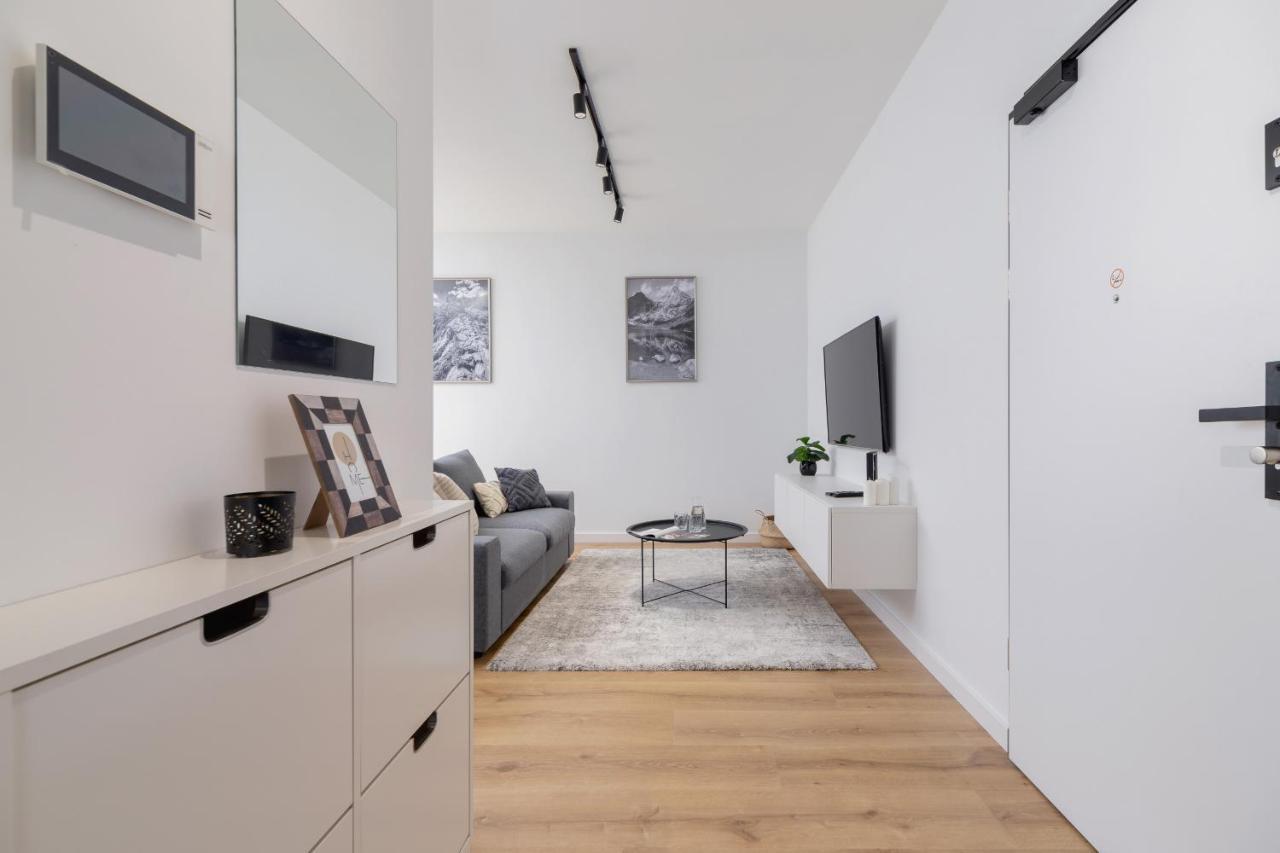 Luxurious Apartment Rakowicka Krakow By Renters Prestige Exterior foto