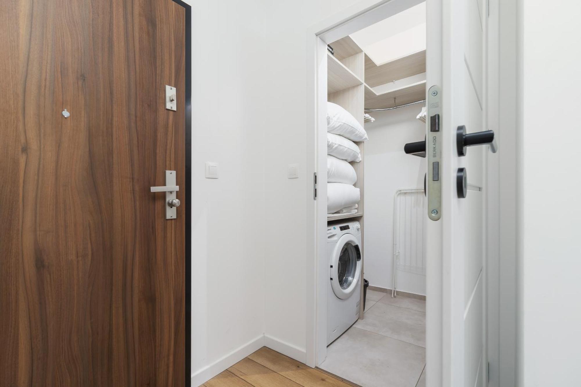 Luxurious Apartment Rakowicka Krakow By Renters Prestige Exterior foto